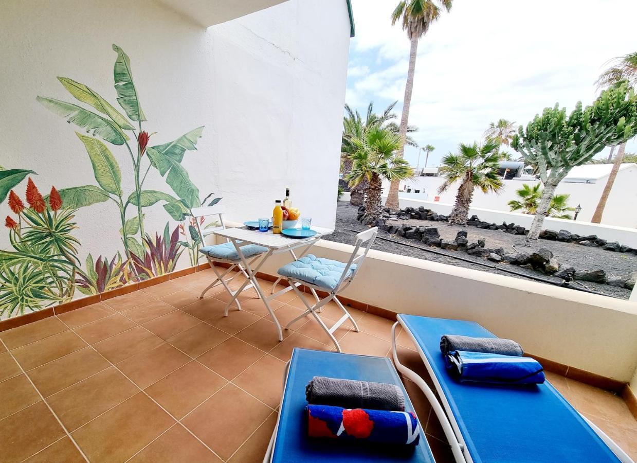 Apartamento Eduardo a primera linea del mar Costa Teguise Exterior foto